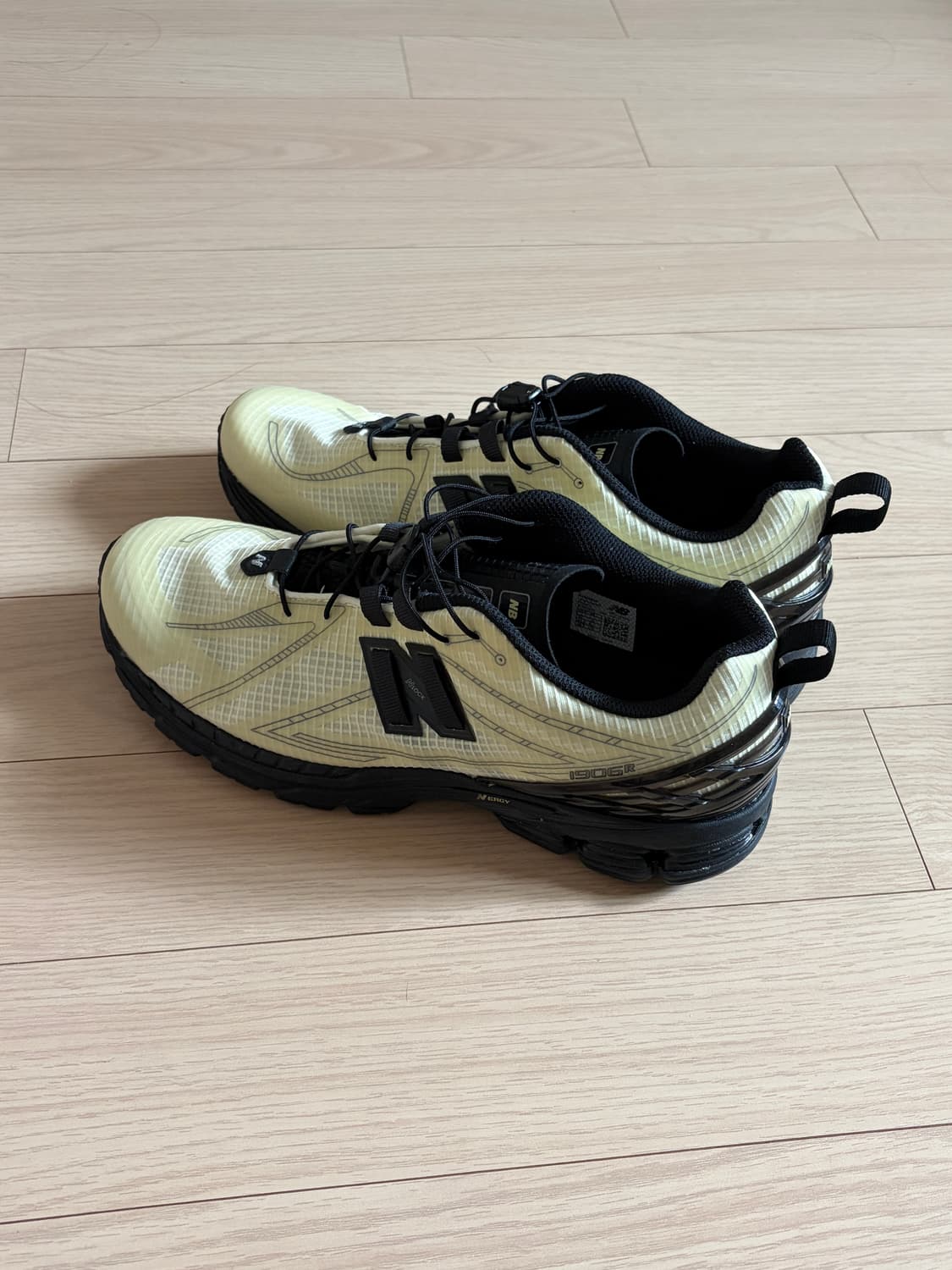 뉴발란스 1906r 피스타치오 버터 285/새상품/박스X 상품이미지1