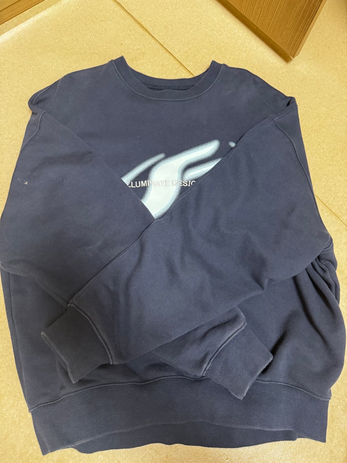 F.ILLUMINATE 맨투맨 판매합니당 상품이미지2