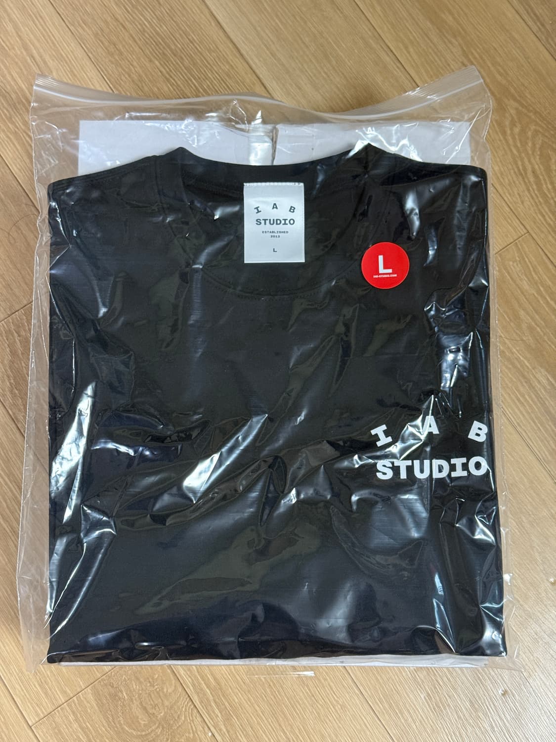 IAB Studio Basic T-Shirt Black White L 상품이미지1
