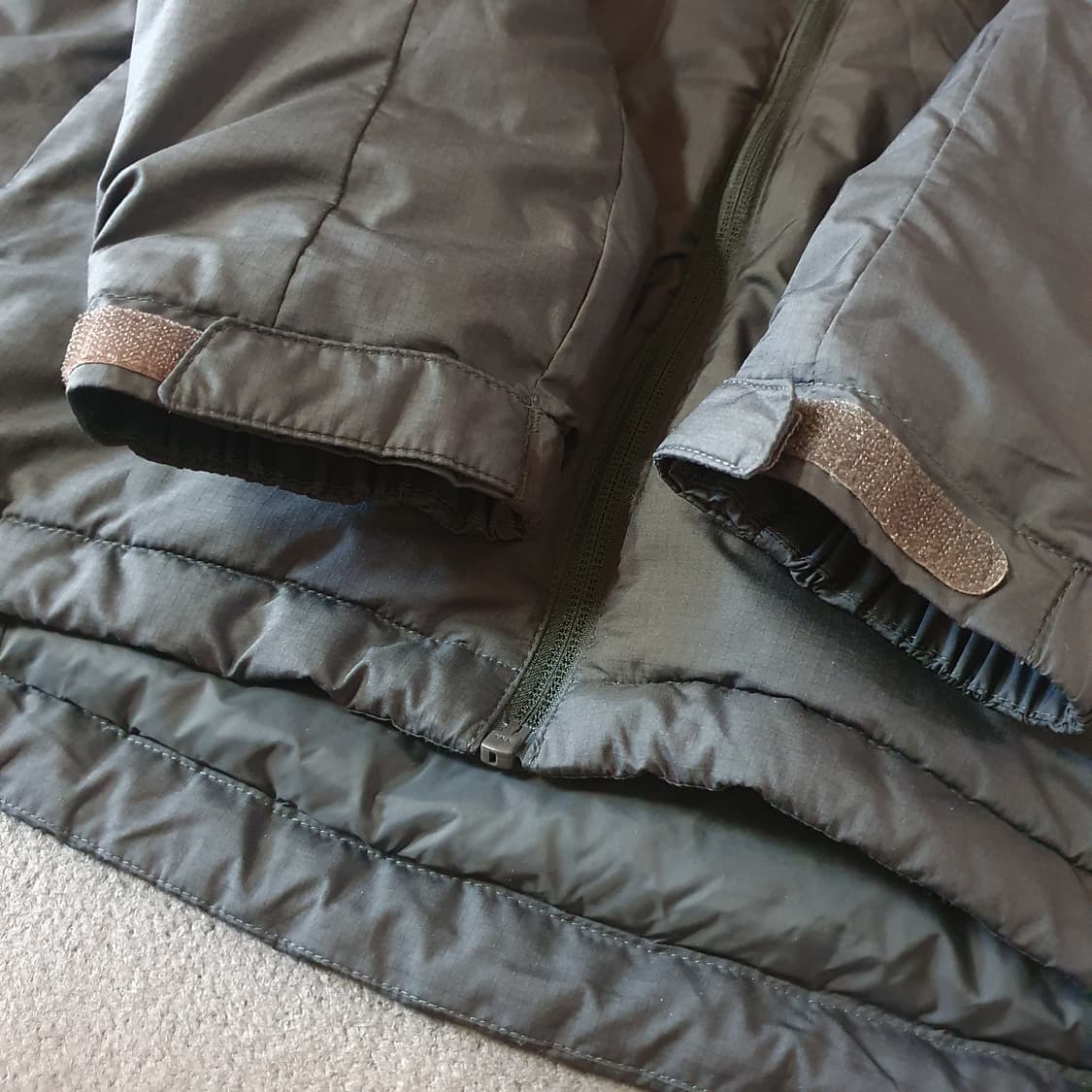 네파 마운틴 인테르노 구스 경량 패딩 자켓 L 100 차콜 상품이미지5