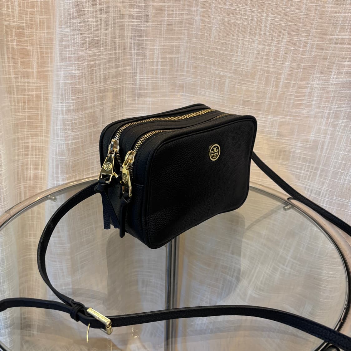 정품 토리버치 사각 크로스백     상품이미지3