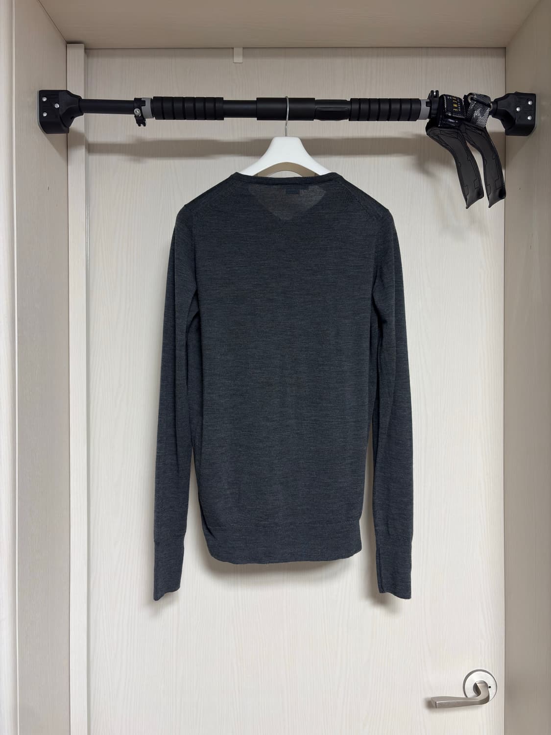 존 스메들리 엑스트라 파인 메리노 울 그레이 니트 상품이미지2