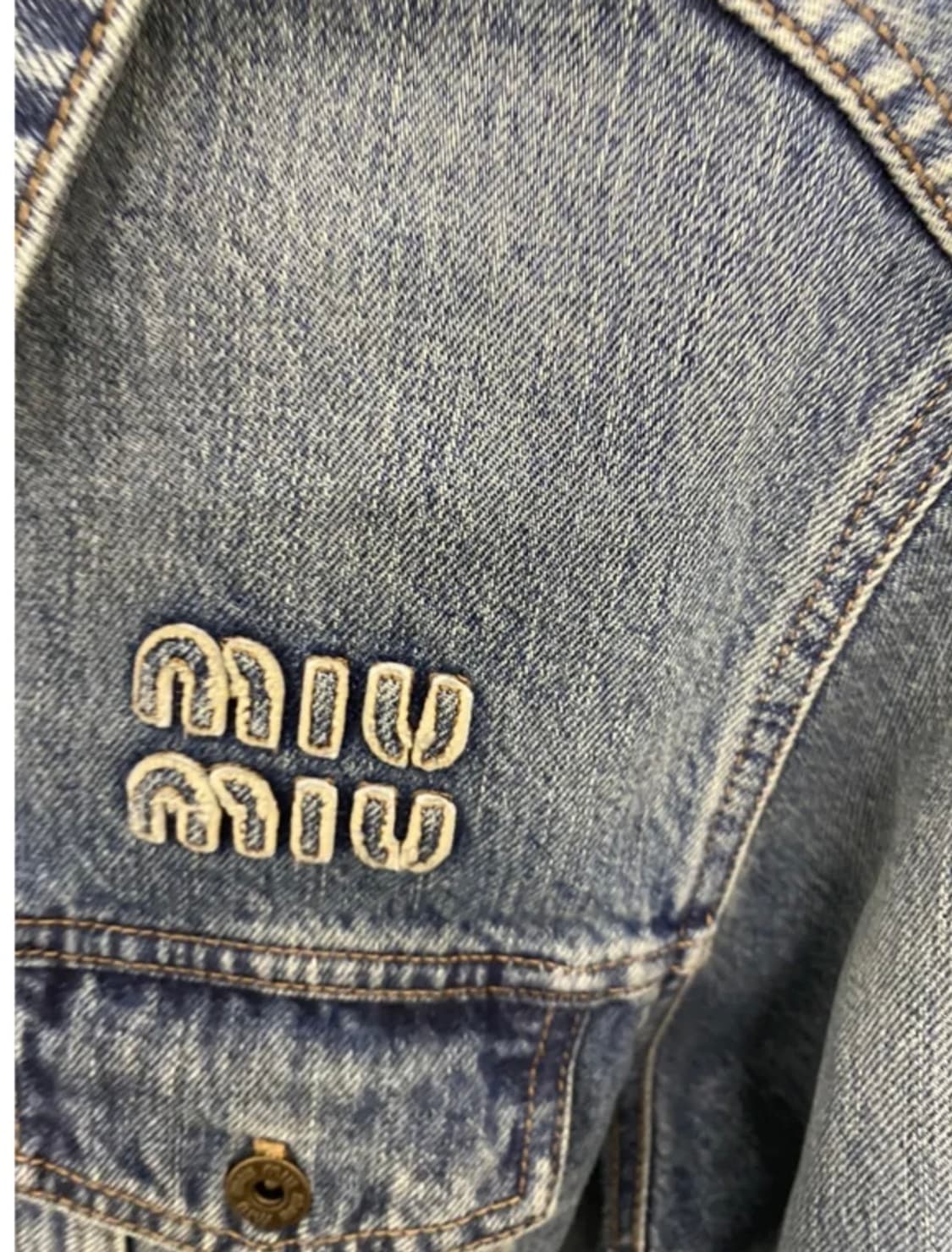 미우미우 신상 데님청자켓 38 상품이미지2