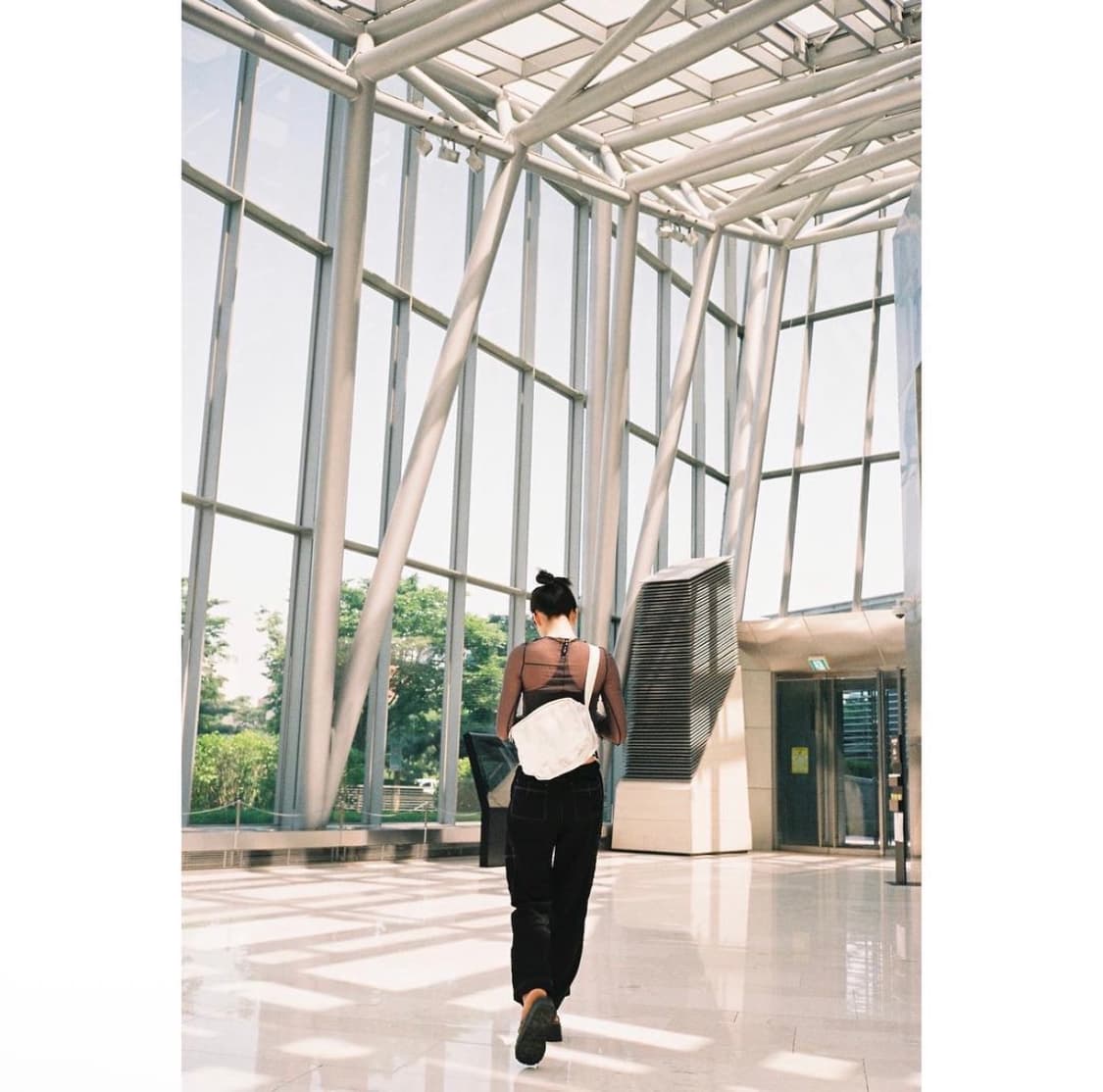 [미품] 레귤러 regular 실키 크로스백 블랙 상품이미지10