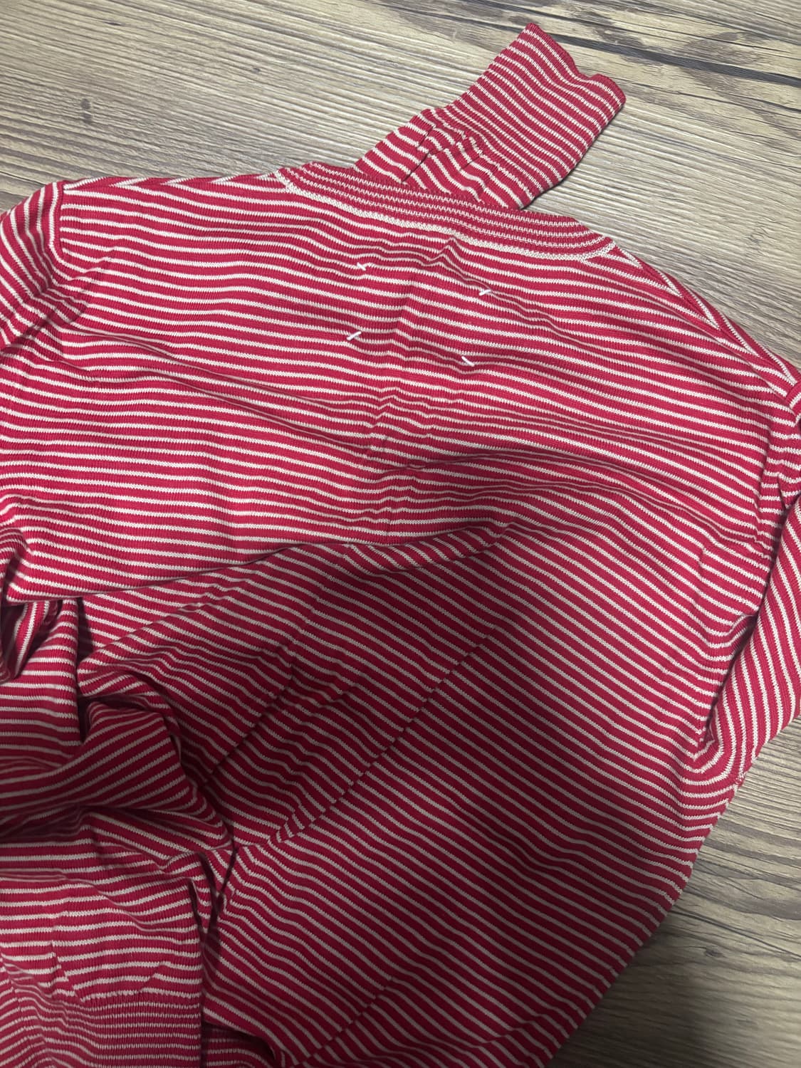 마르지엘라 스트라이프 브이넥 니트 상품이미지3