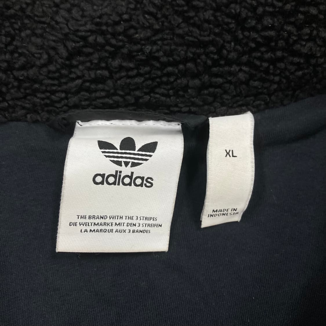 아디다스 오리지날 빅로고 쉐르파 자켓 상품이미지3