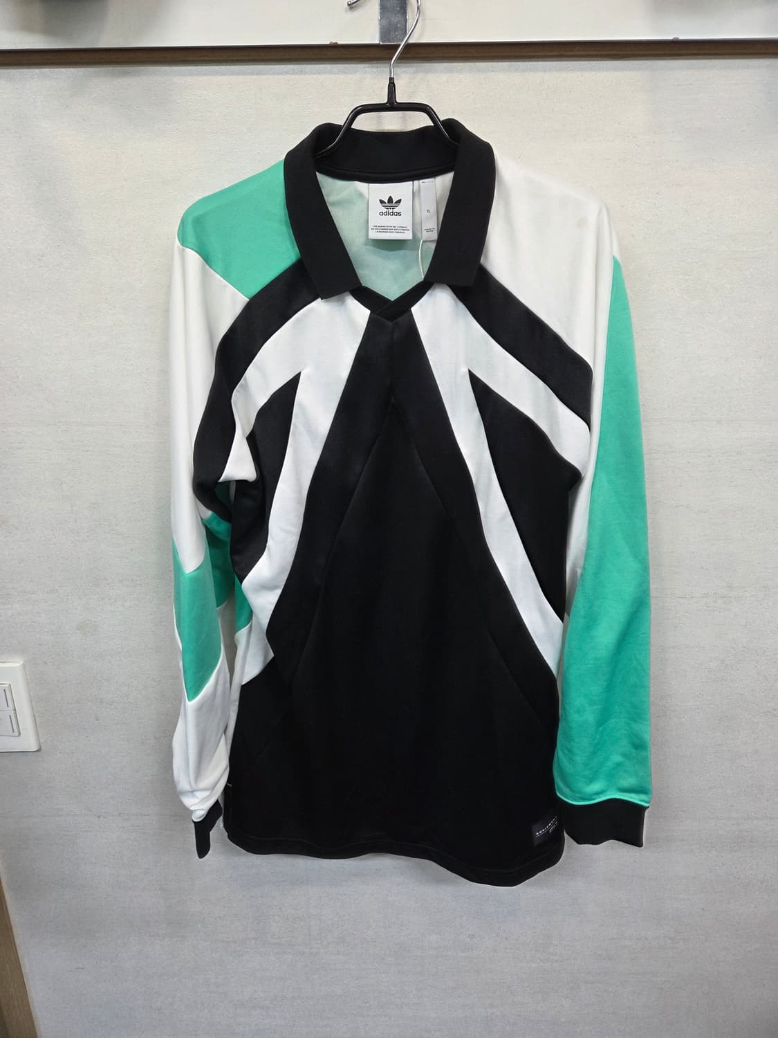 아디다스 eqt 18 롱슬리브 카라긴팔 xl 상품이미지1