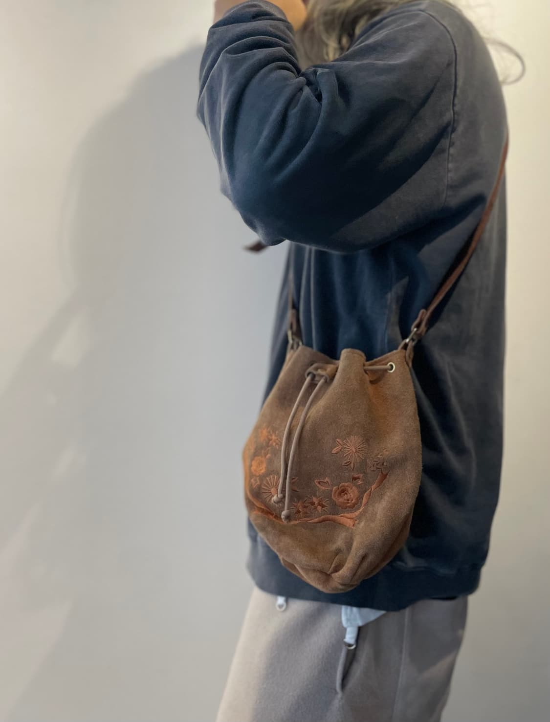 Vintage Suede Drawstring Shoulder Bag 상품이미지4