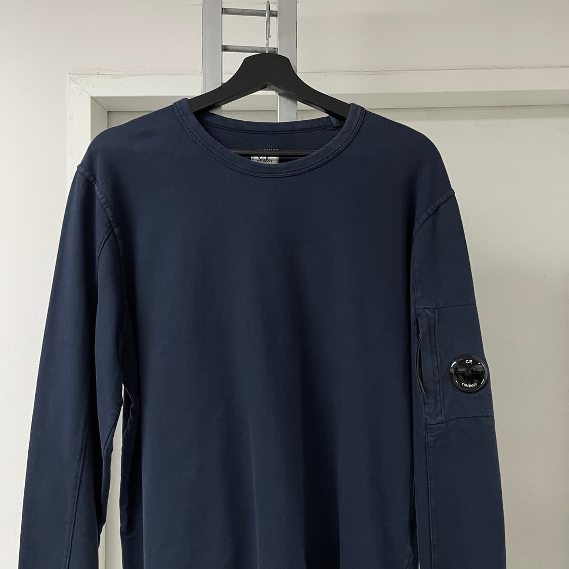CP 컴퍼니 렌즈 긴팔 티셔츠 네이비 L 상품이미지2