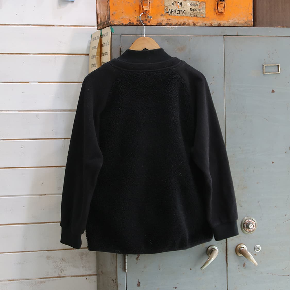 (착용컷) 유니클로 x 화이트 마운티니어링 플리스 자켓 (남성용 98) 상품이미지2