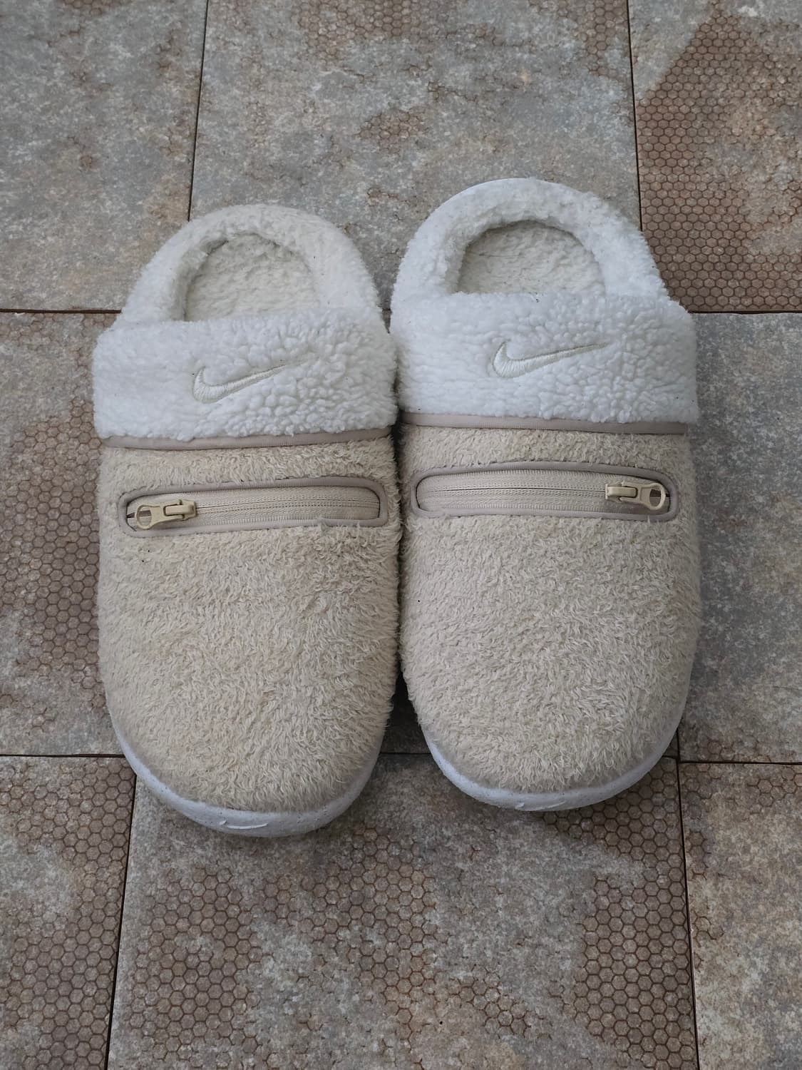 (240)나이키 버로우 se 샌드 드리프트 방한 슬리퍼 상품이미지2