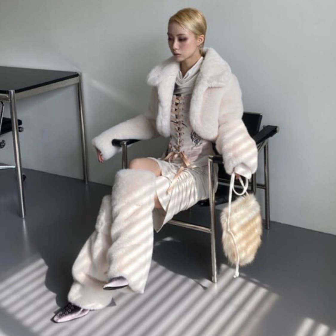 카시코 아이보리 퍼 볼레로 자켓 상품이미지1