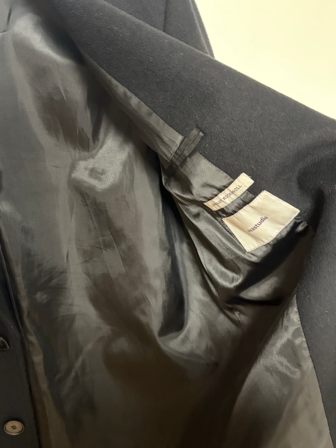 비바스튜디오 롱코트 블랙 빈티지 상품이미지4