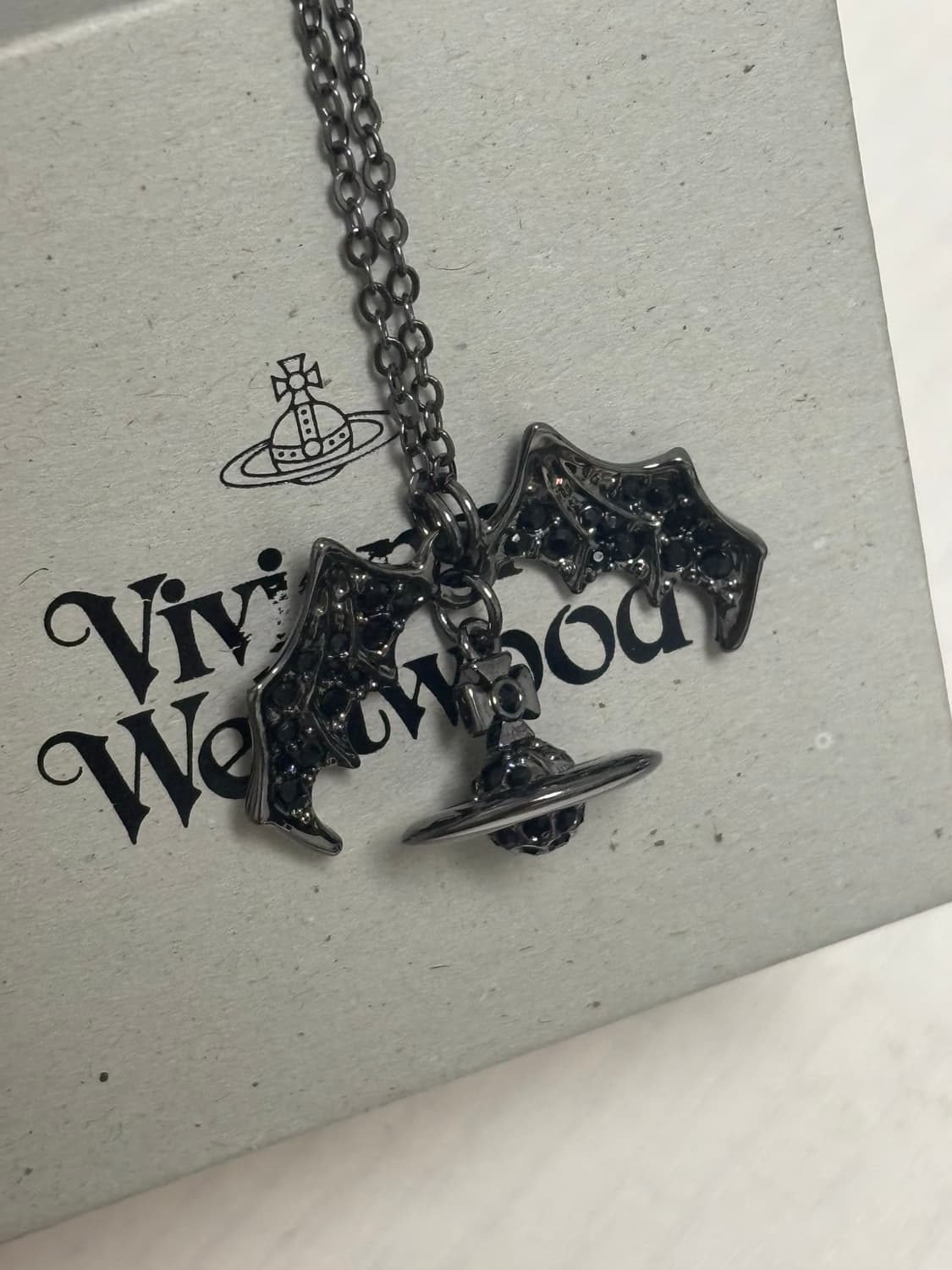 비비안웨스트우드 박쥐 orb 목걸이 상품이미지1