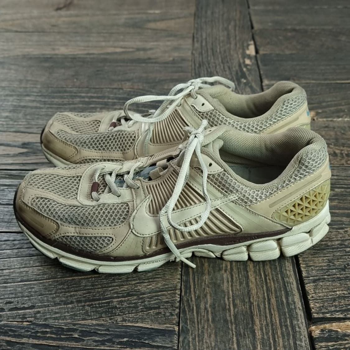 [나이키] 줌 보매로 5 오트밀 운동화 M19239 상품이미지3