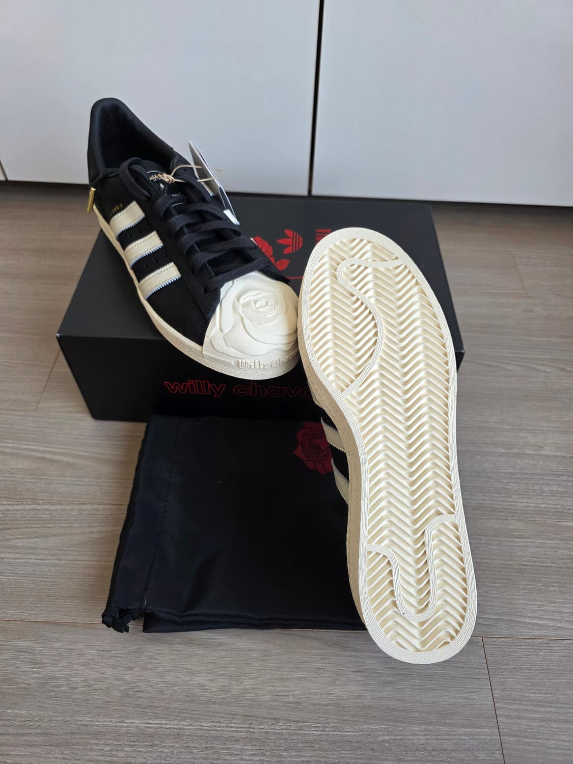 [260] 아디다스 x 윌리 차바리아 슈퍼스타 코어 블랙 크림 화이트 상품이미지2