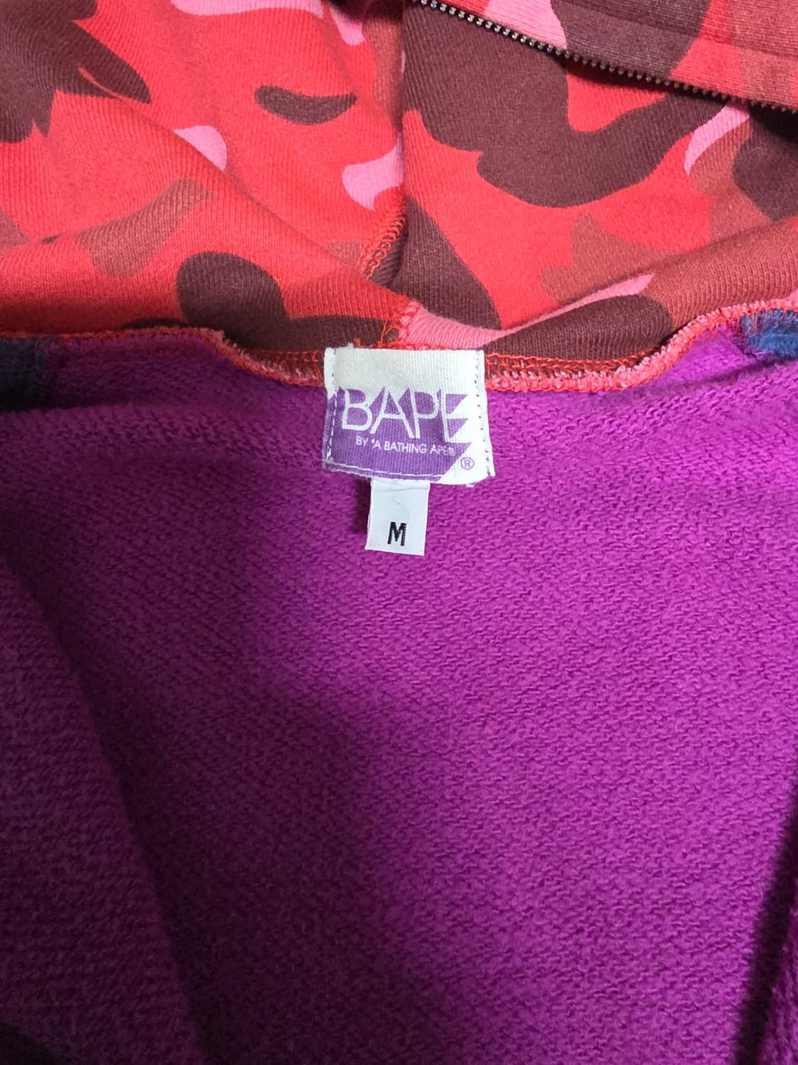 베이프 크레이지 카모집업 OG M사이즈 팝니다. 상품이미지2