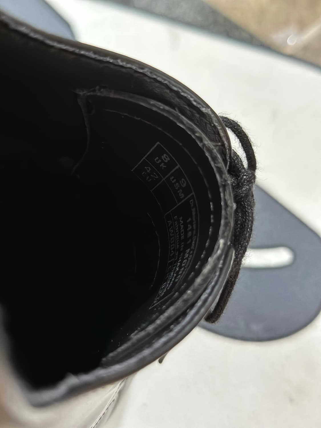 닥터마틴 1461 모노 불랙 UK8 270 상품이미지5