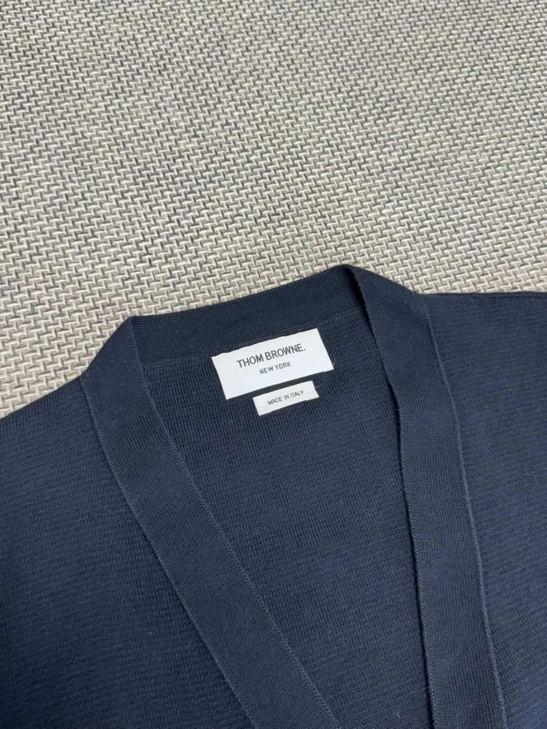 톰브라운 밀라노스티치 금장 가디건 상품이미지2