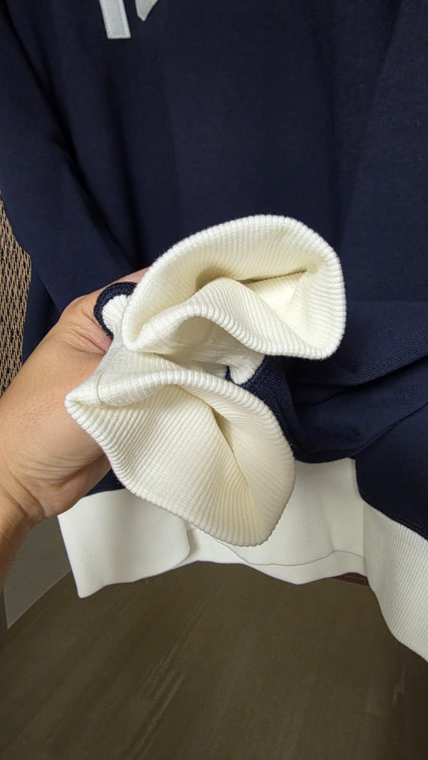 [새제품] 유니폼브릿지 1960 맨투맨 상품이미지6