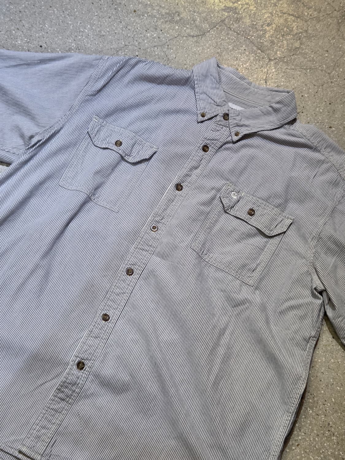 칼하트 스트라이프 반팔셔츠 상품이미지1