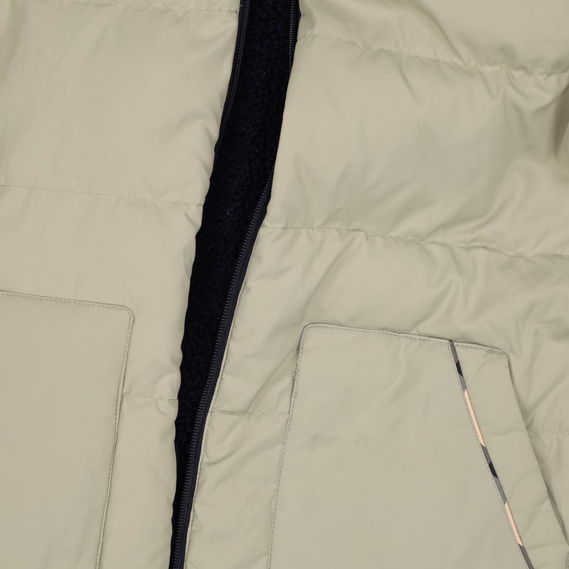 [150(13Y)] 닥스 키즈여성 덕다운 리버시블 뽀글이패딩 1104HR 상품이미지3