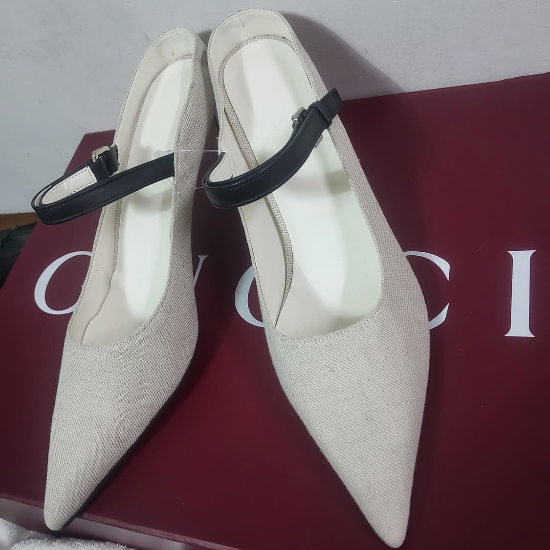 새상품 드래곤블루스 슬링백 스트랩 뮬 키튼힐 38 250 상품이미지2