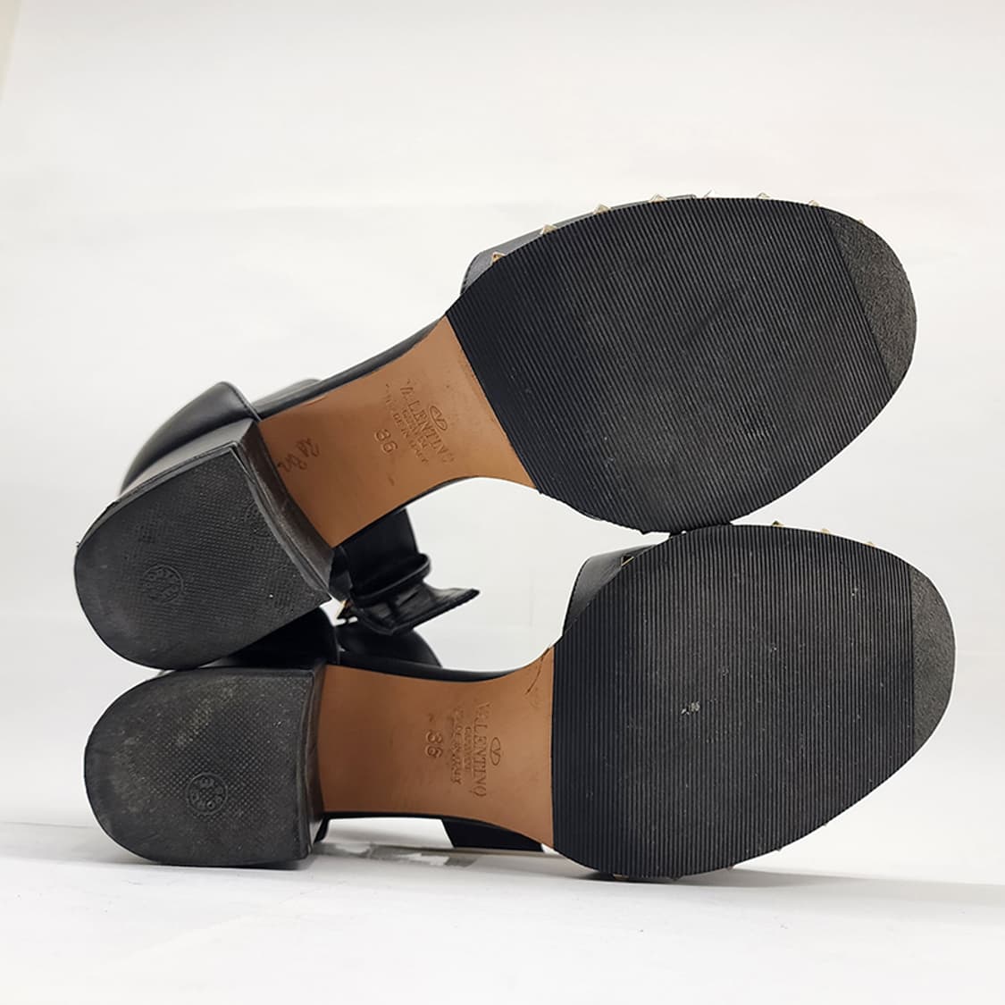 발렌티노 스터드 스트랩 샌들 힐 36 상품이미지4