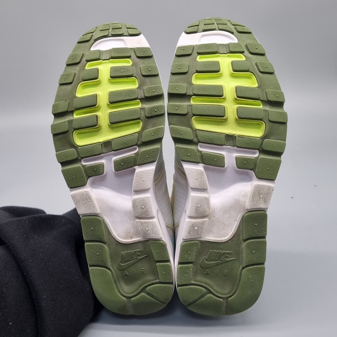 나이키 에어맥스1 울트라2.0 여성운동화240 상품이미지3