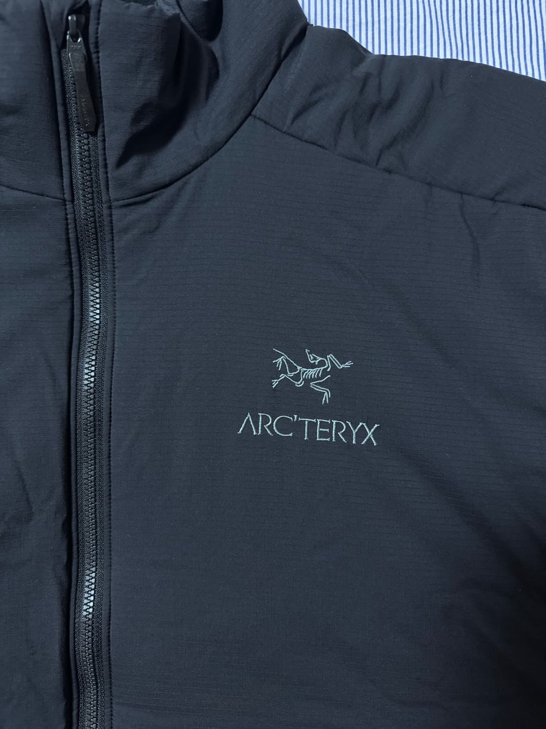 (SS급) 아크테릭스 아톰 AR 자켓 블랙 L 상품이미지4