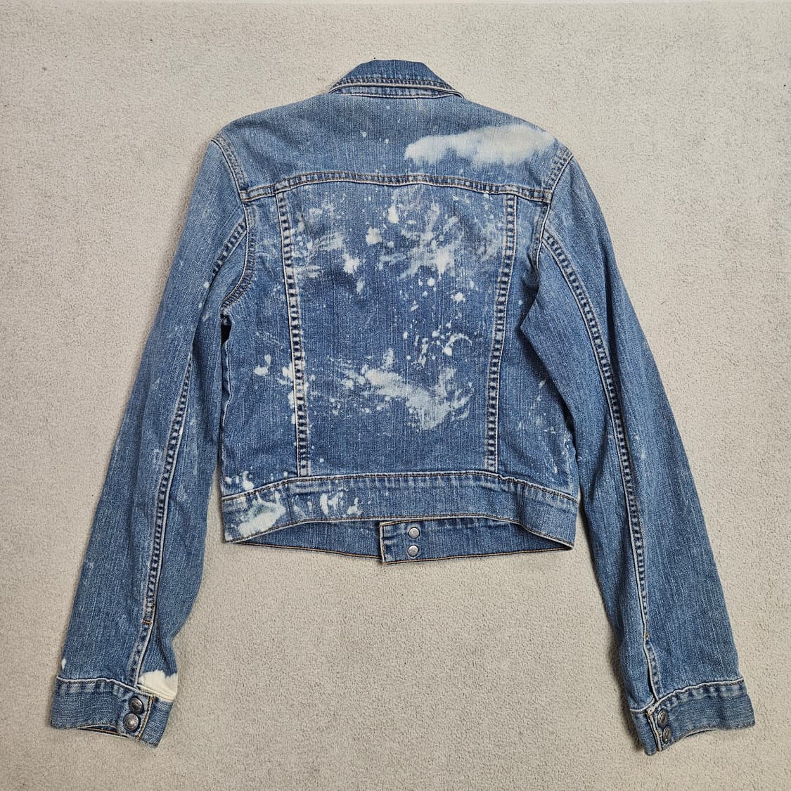 리바이스 블리치 워싱 여성 크롭 데님 자켓 M 상품이미지3