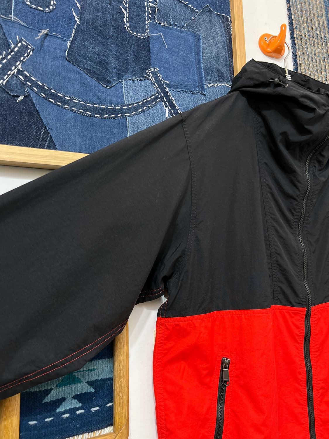 The North Face Windbreaker Hooded Zip-Up 상품이미지5