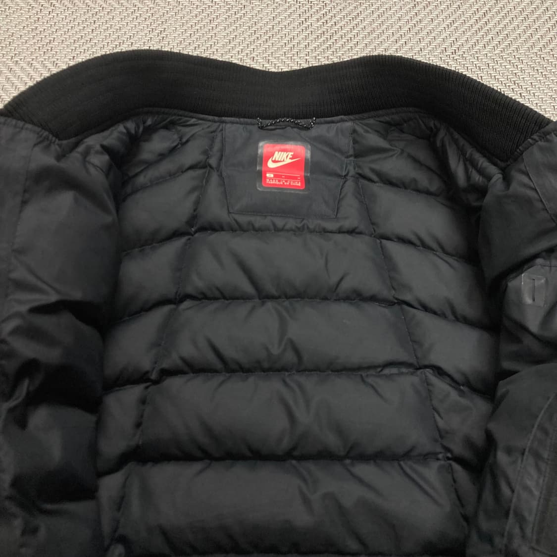 (M)나이키 패딩 봄버 상품이미지3