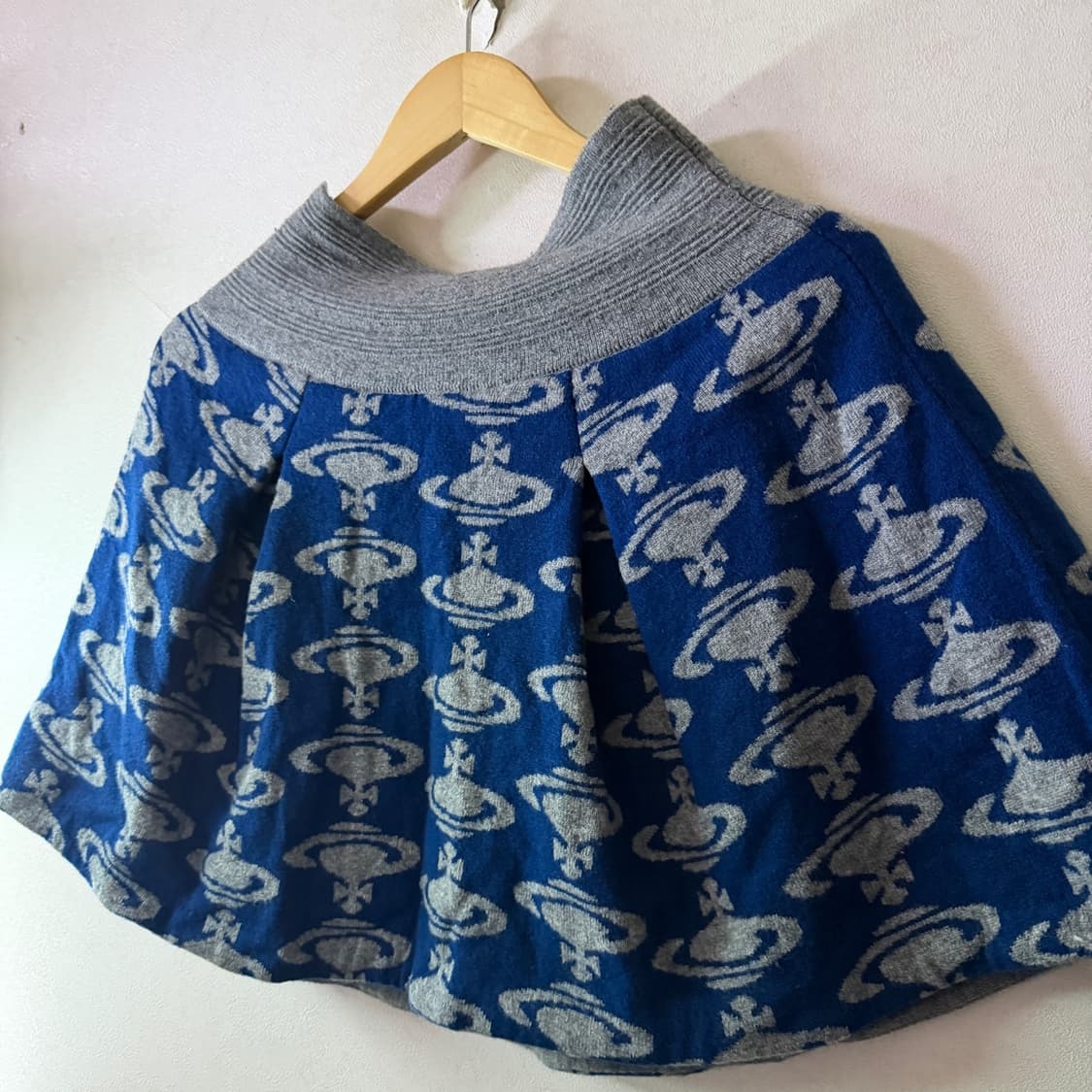 비비안웨스트우드 우주선 패턴 울 미니스커트 S (여성 66정도) 상품이미지6