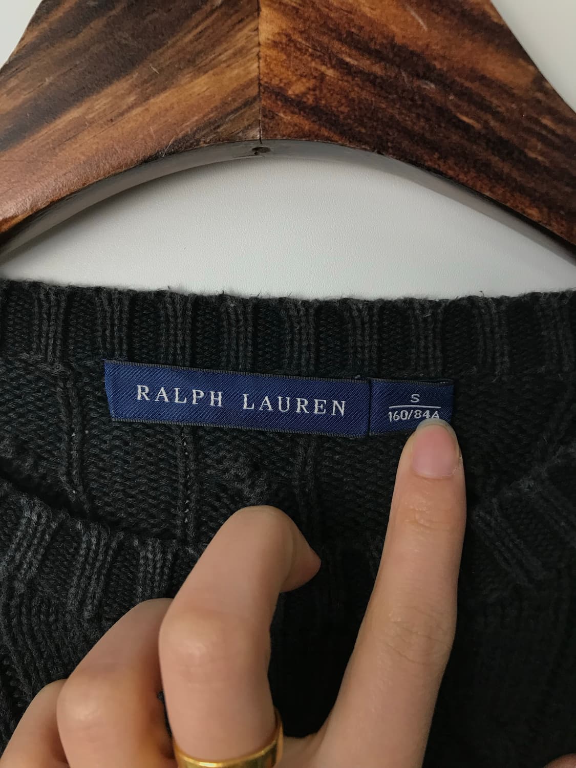 폴로 랄프로렌 자수로고 블랙 꽈배기 니트 상품이미지5