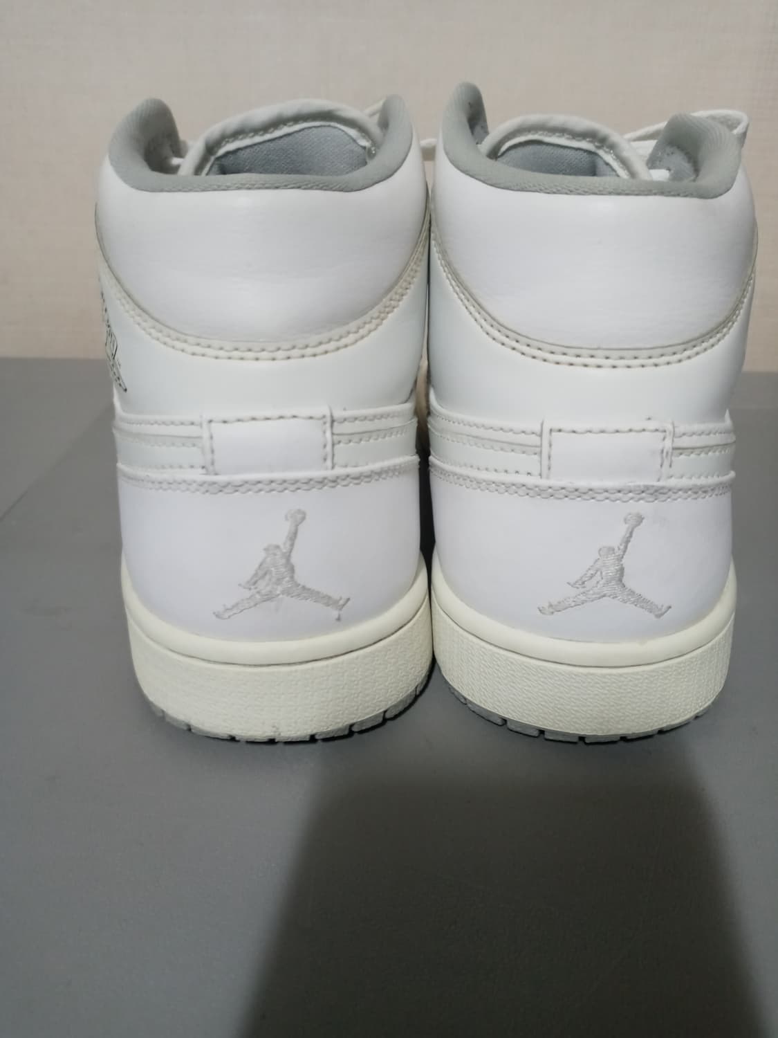 나이키 에어조던1 미드 265 상품이미지3