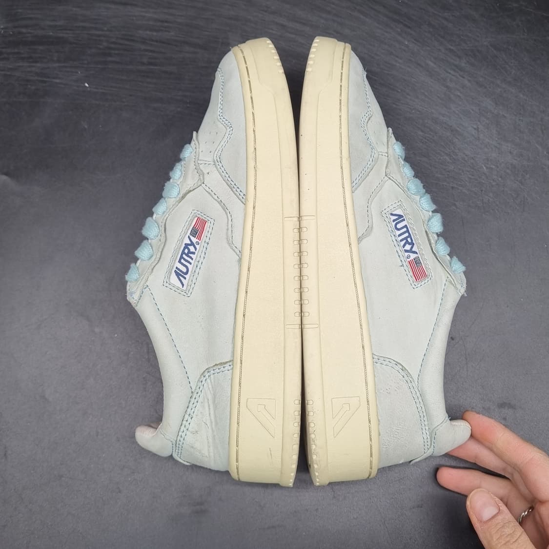 오트리 메달리스트 스니커즈37 240 상품이미지5