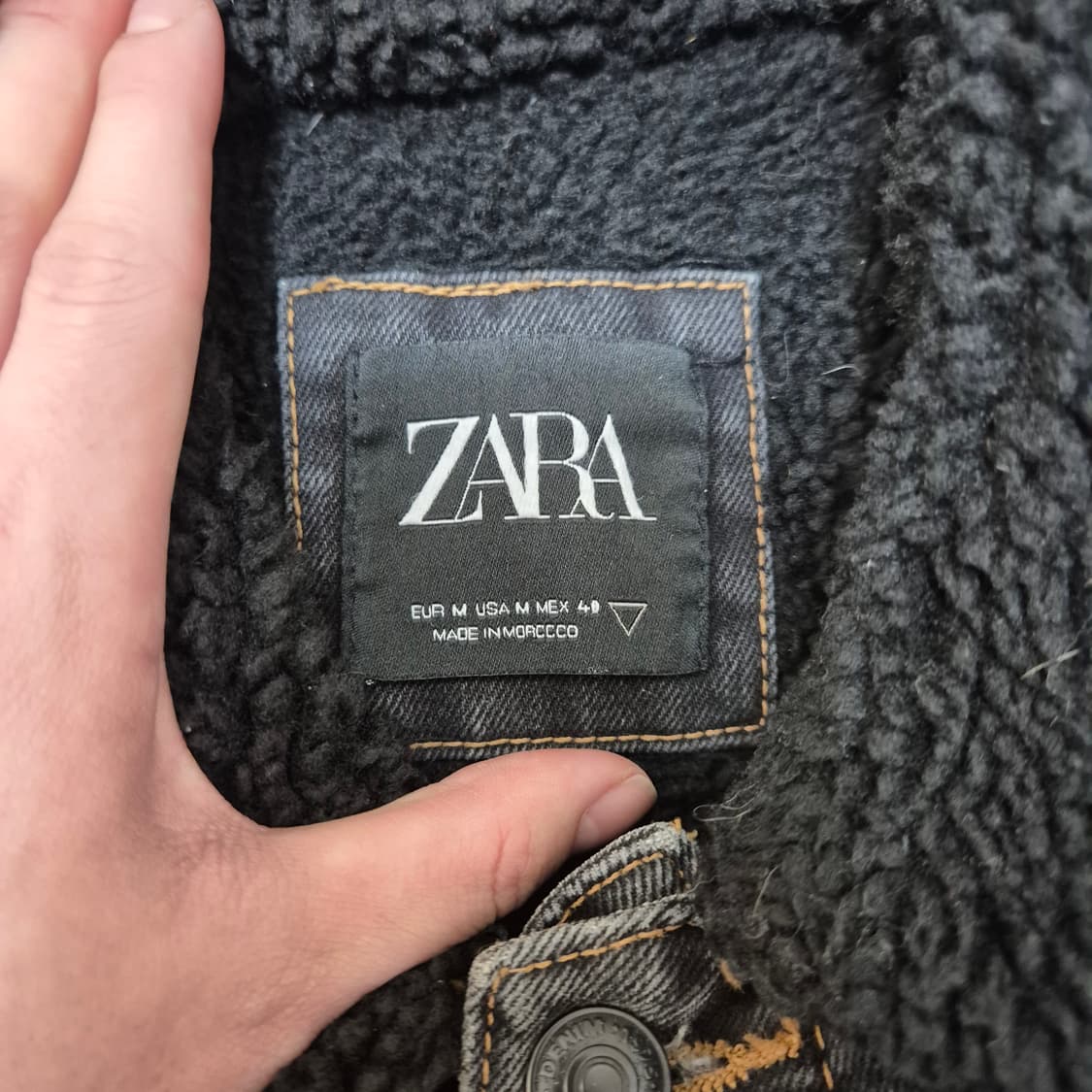 자라 흑청 데님 트러커자켓 상품이미지4