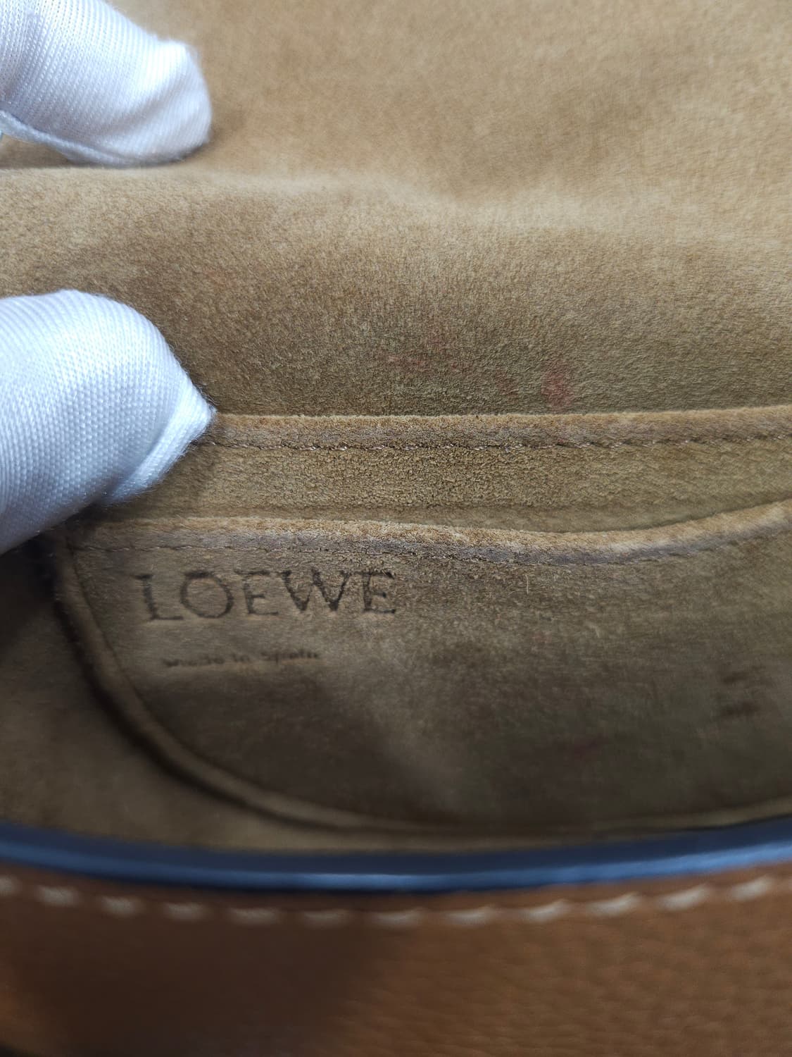 로에베 게이트 미니백 상품이미지8