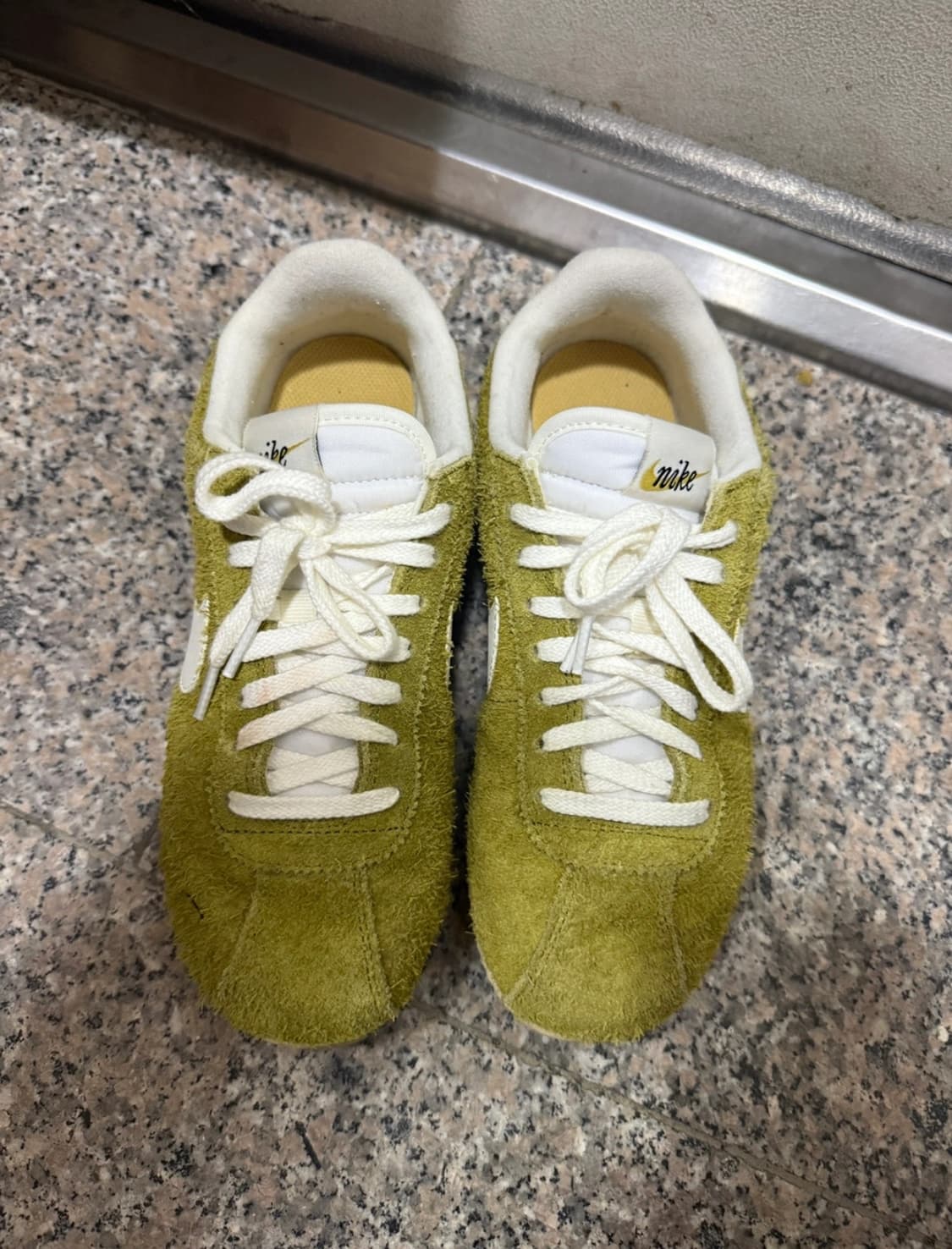 나이키 코르테즈 무슬린 240 상품이미지2