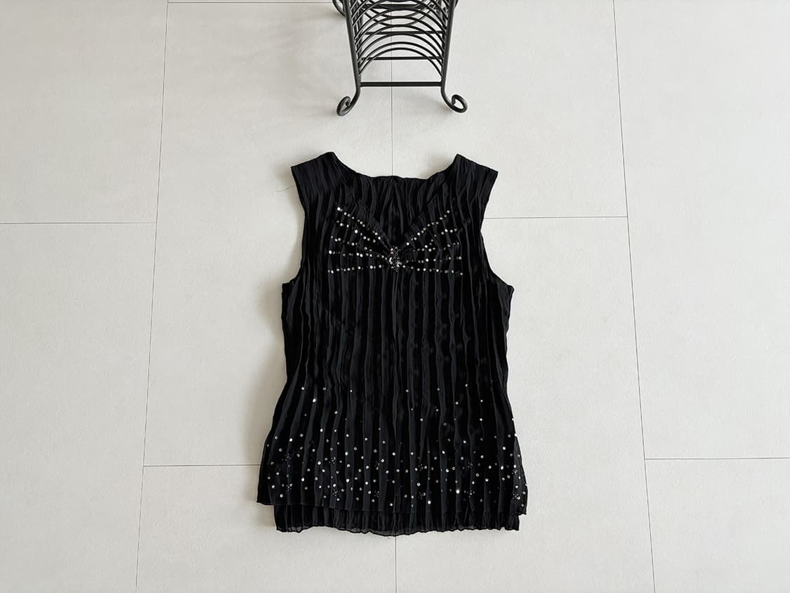 sequin pleated sleeveless top 상품이미지1