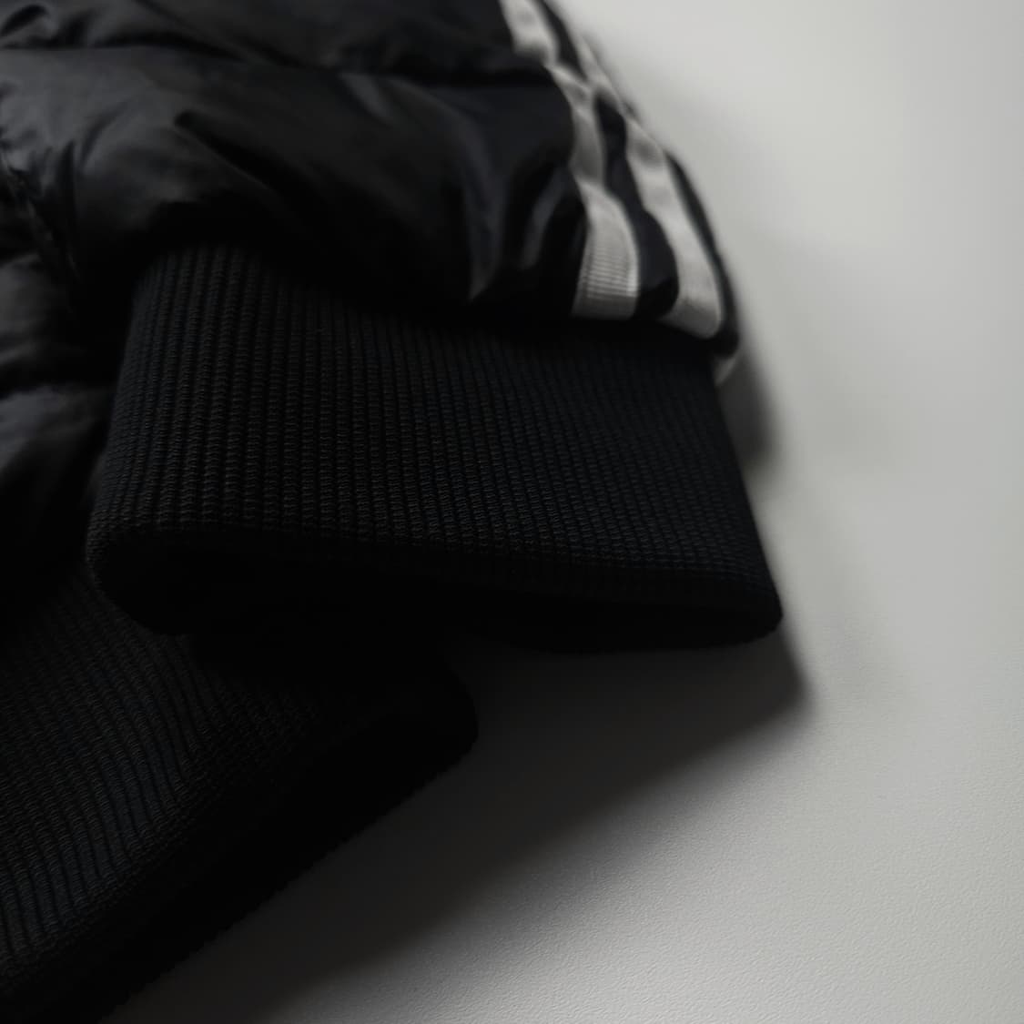 아디다스 슈퍼스타 트레포일 경량 다운 패딩 (S) 상품이미지5