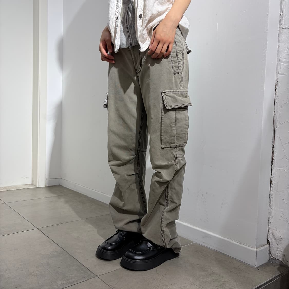 Takeo Kikuchi 워싱 카고 팬츠 상품이미지1