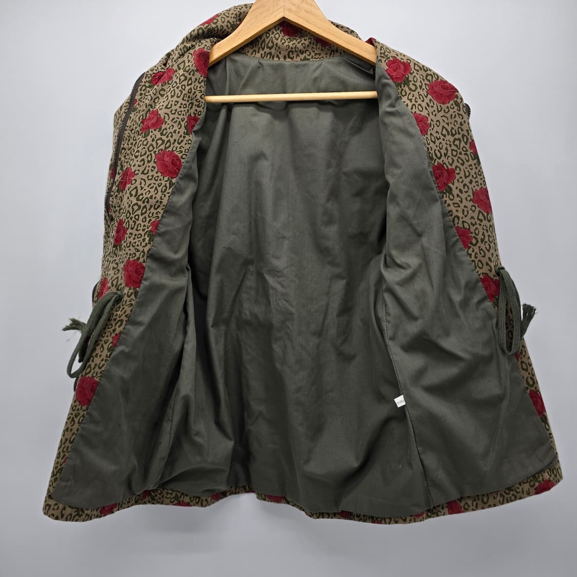 독특한 장미와 레오파드 패턴의 자켓 상품이미지7