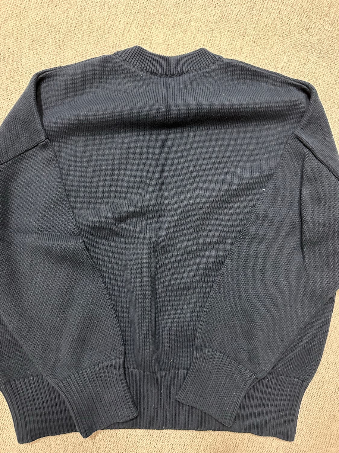 (정품) 아미(AMI) 빅 하트 로고 크루넥 니트 네이비 - L사이즈 상품이미지4