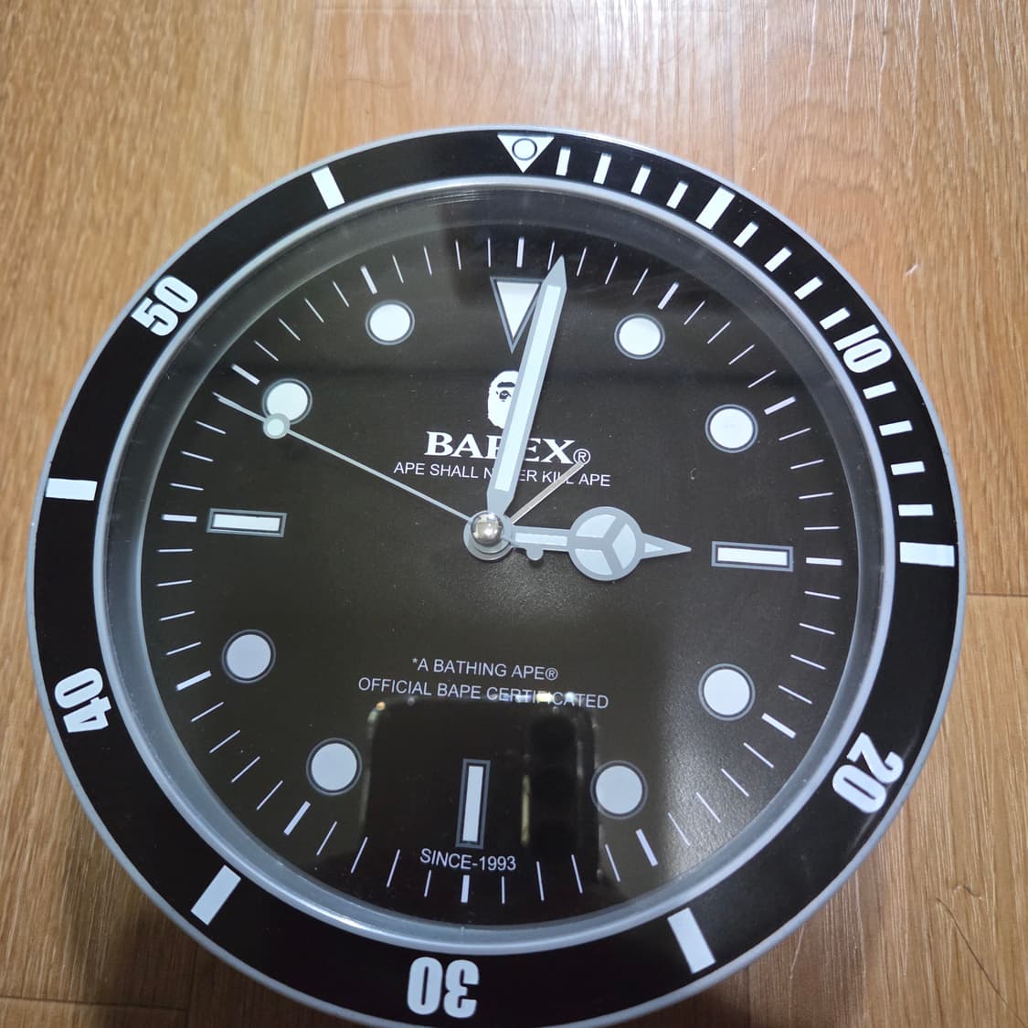 베이프 BAPEX 탁상 시계 상품이미지3