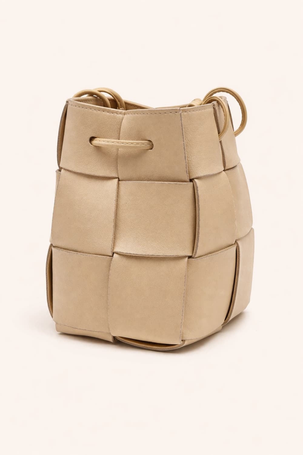 [S급] 보테가베네타 카세트 버킷백 미니 판매합니다!!! 상품이미지2