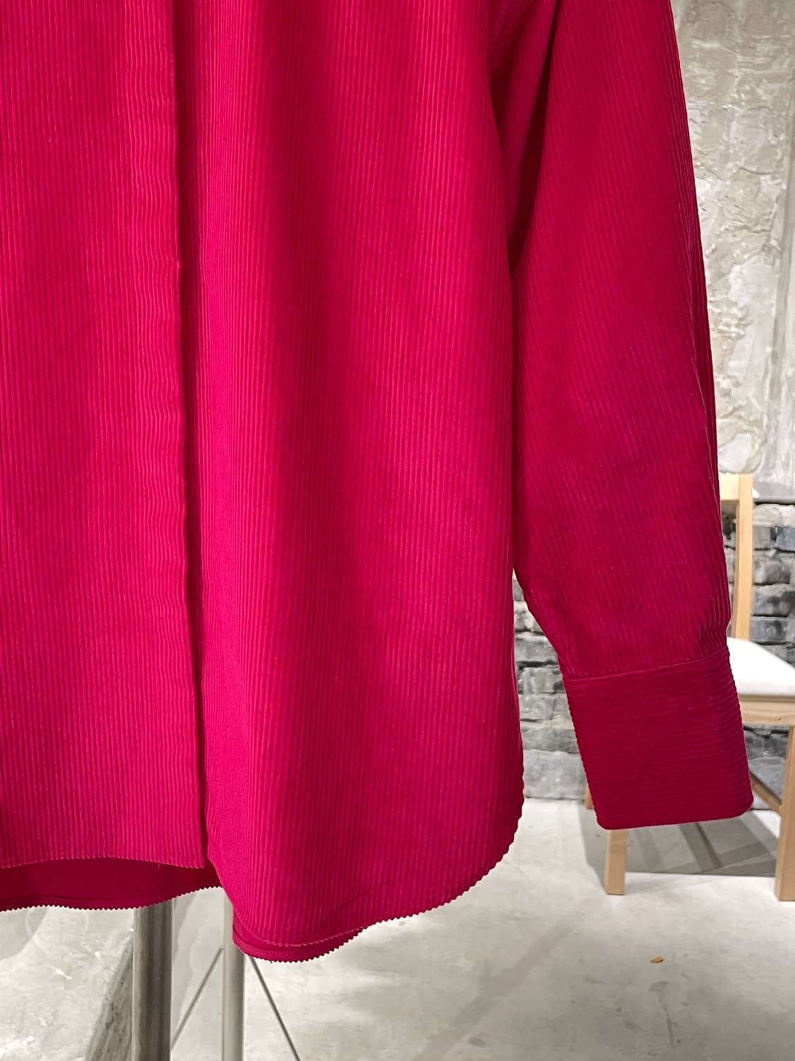 코스 핫 핑크 블렌드 오버사이즈 코듀로이 셔츠 상품이미지5