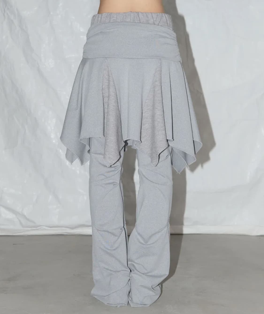 팬시클럽 언발란스 스커트 레이어드 핀턱 팬츠 그레이 상품이미지2
