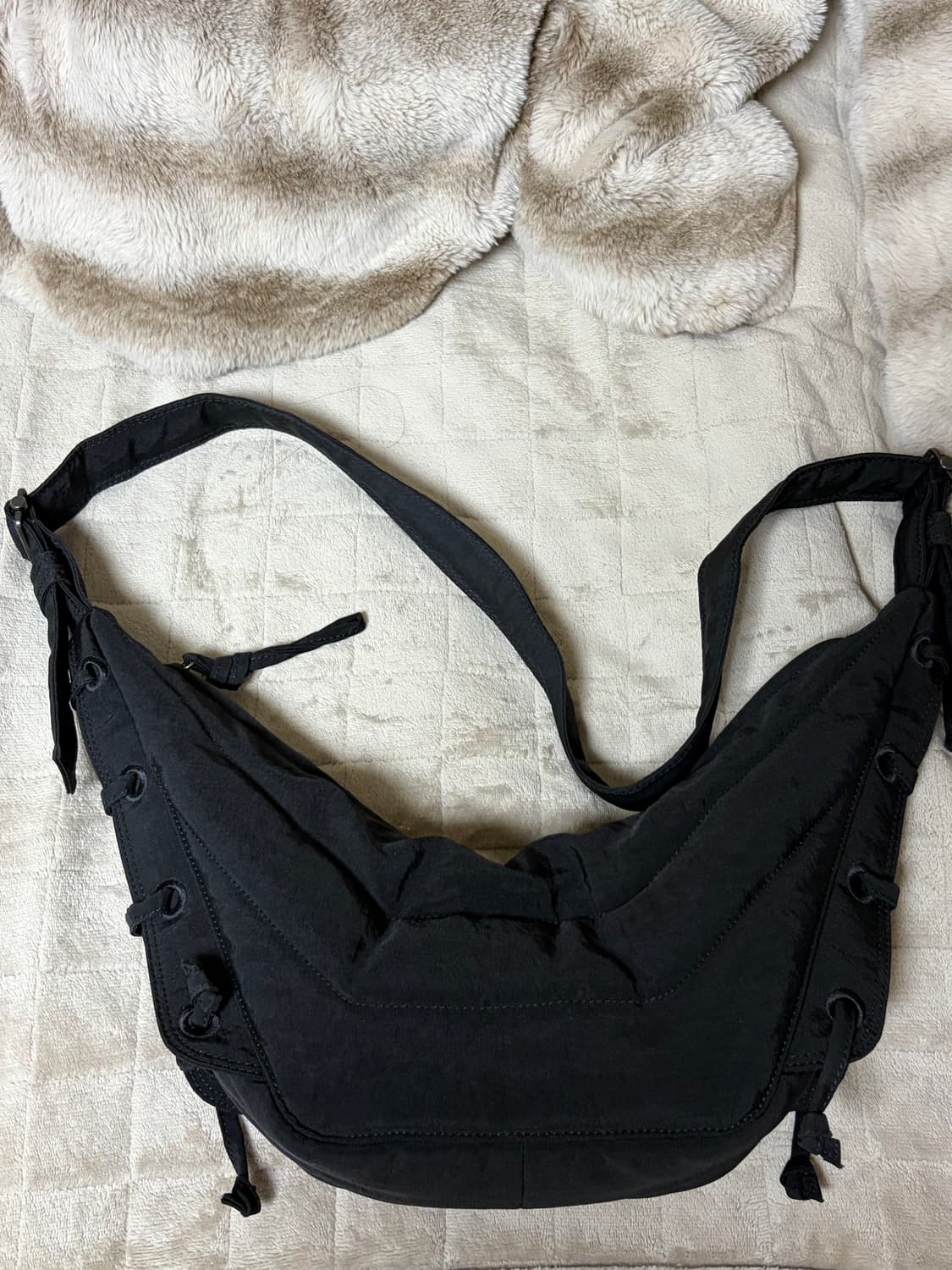 르메르 게임백 블랙 스몰 상품이미지1